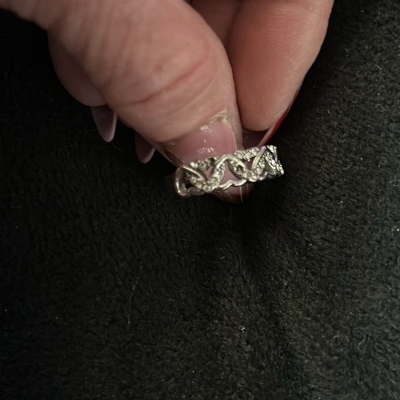 Ring - Picture 3 of 4